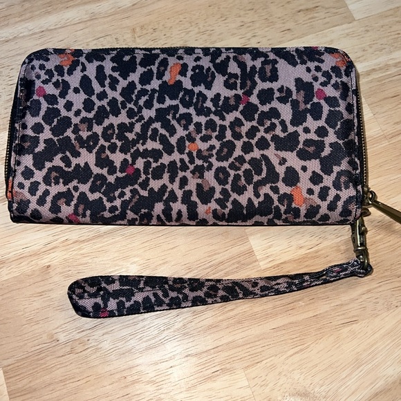 Travelon Wallet wristlet taupe pink animal print with zipper RFID Leopard - Picture 8 of 8